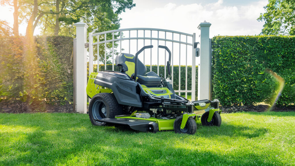Zero Turn Mowers That Fit Through Gates and Narrow Spaces