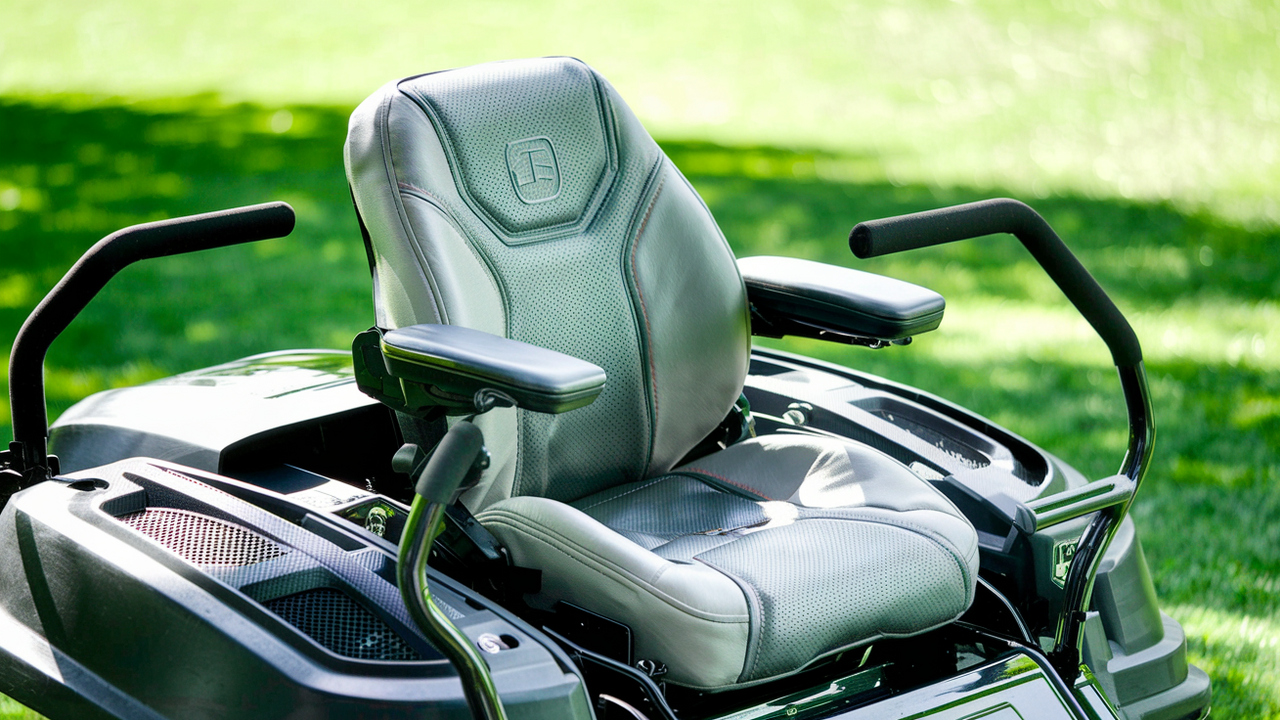 Zero Turn Mowers with Adjustable Seats and Arm Rests