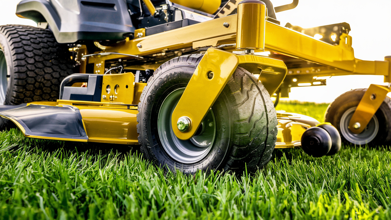 Zero Turn Mowers with Durable Construction